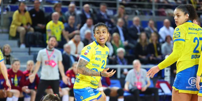 Bruna de Paula sous le maillot messin. (E. Garnier/L'Ã?quipe)